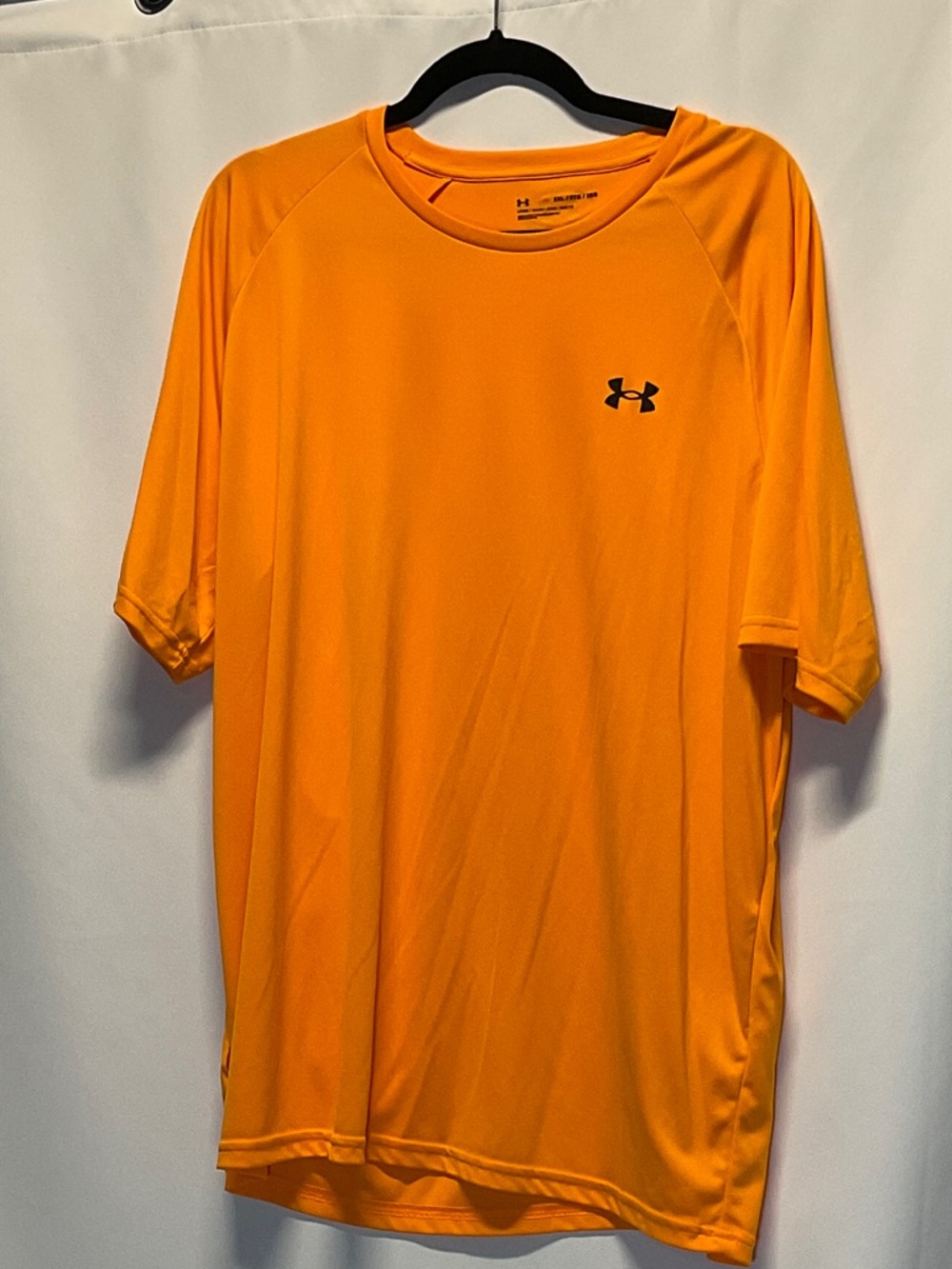 Under Armour Men’s Bright Orange Short-Sleeve Performance Tee